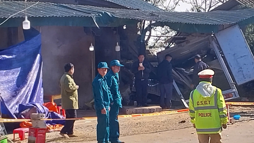 Truck crashes into convenience store, killing six in central Vietnam